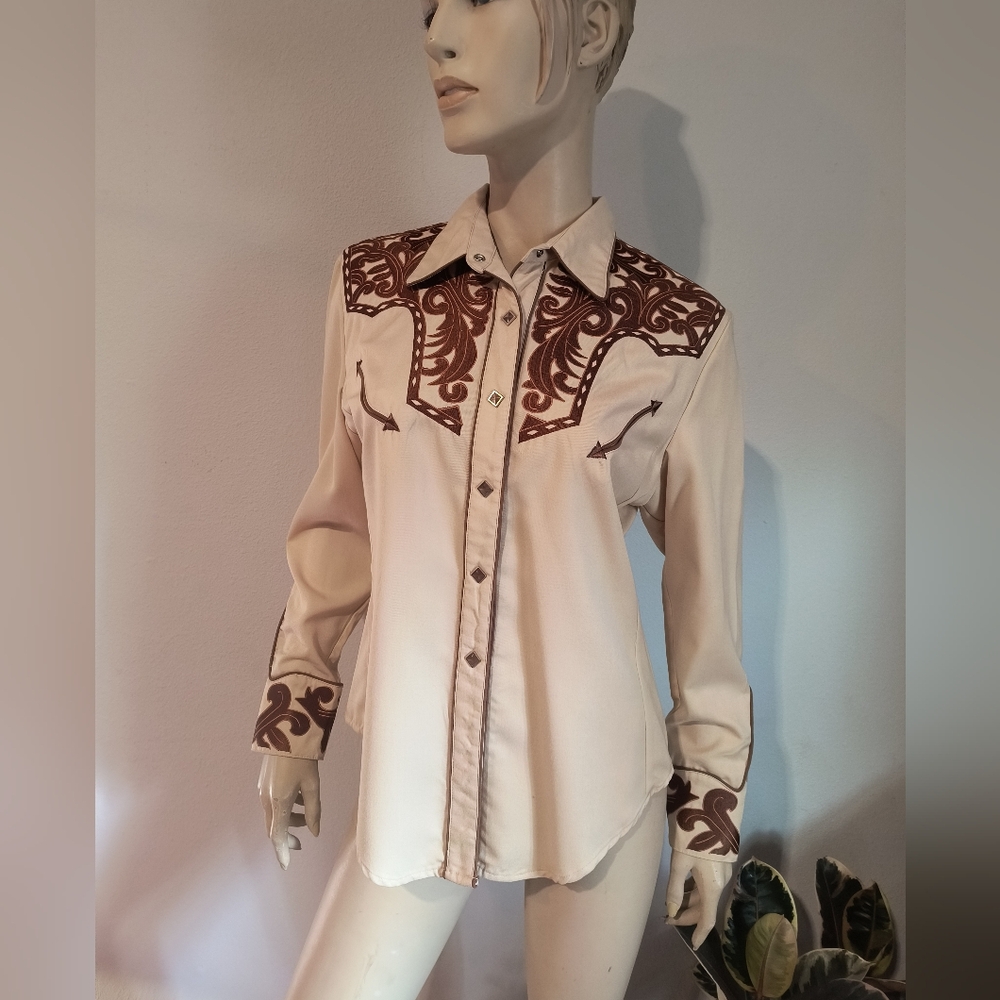 Scully Western Embroidered Button-Up Shirt Medium
